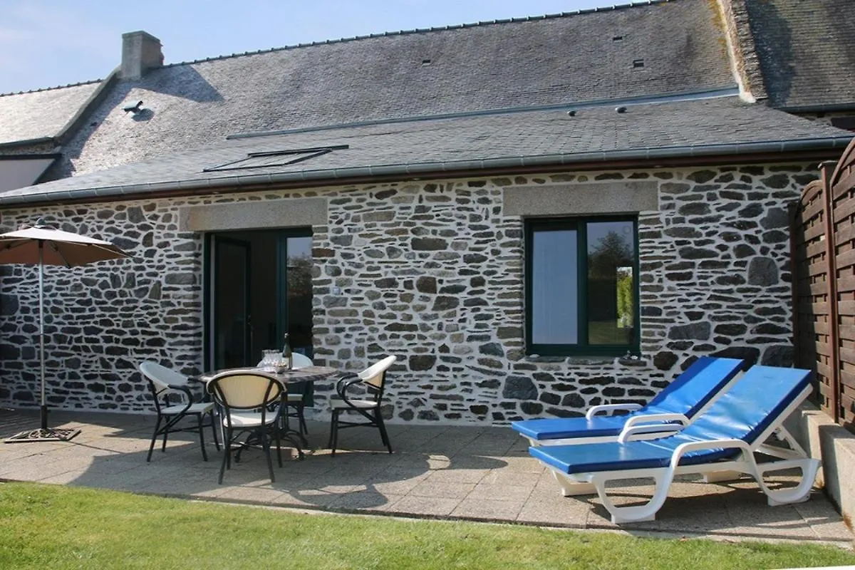 Holiday home Gite Radegonde Saint-Meloir-des-Ondes